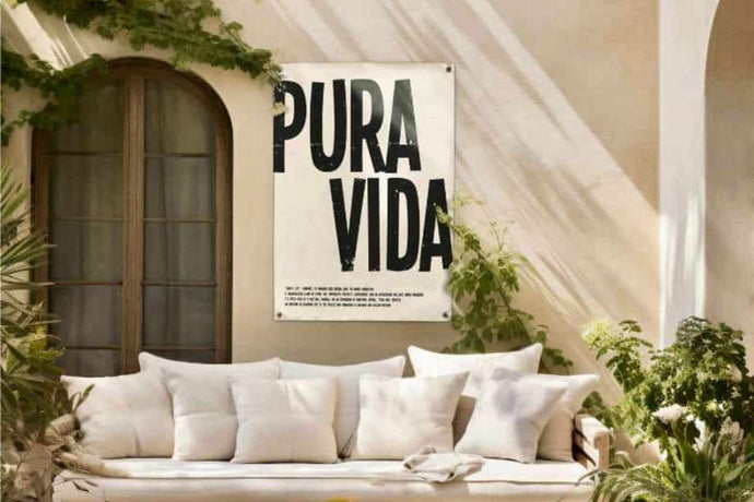 Gartenposter PURA VIDA in beige mit schwarzem Aufdruck