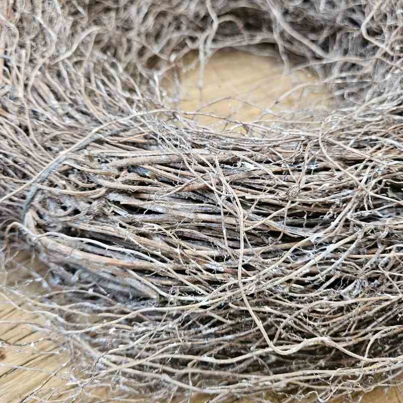 Kranz aus Farnwurzeln, einfache Deko für Wand und Tisch