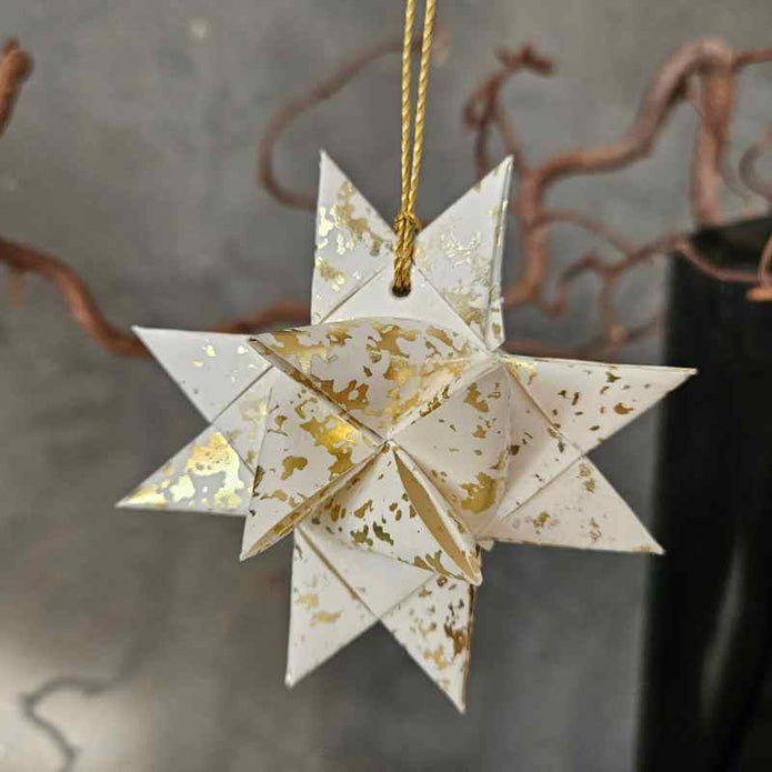 Sternanhänger aus Papier weiß 10 cm , zum Aufhängen am Weihnachtsbaum und an Ästen 