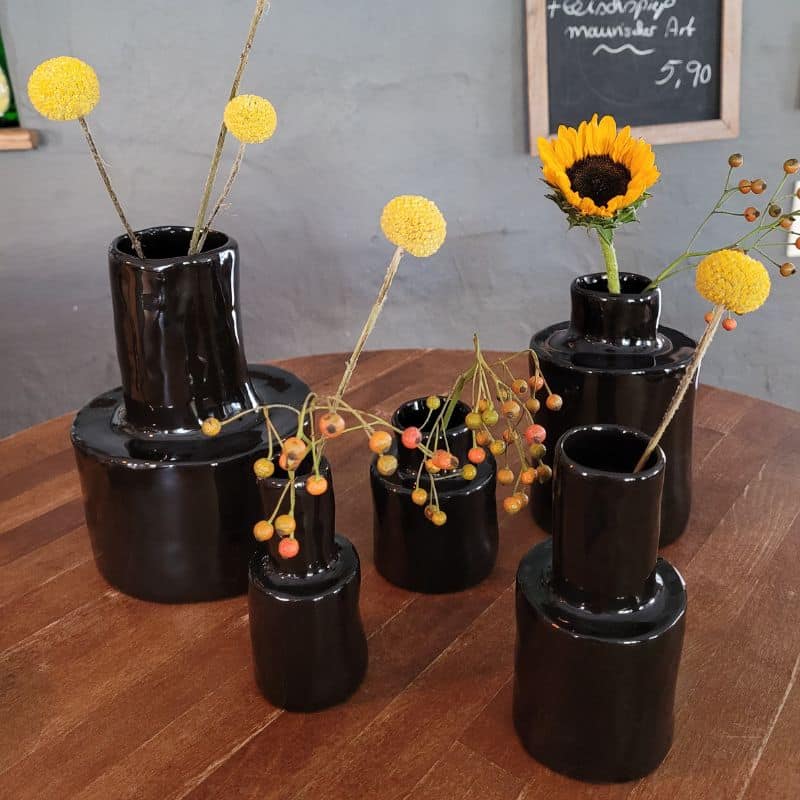 Vase Héléna schwarz in fünf Größen Serax