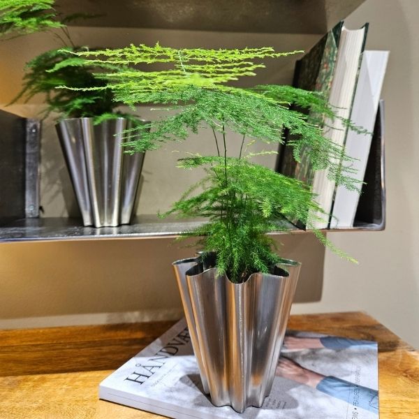 Vase Flood von House Doctor aus Eisen, 13 cm hoch