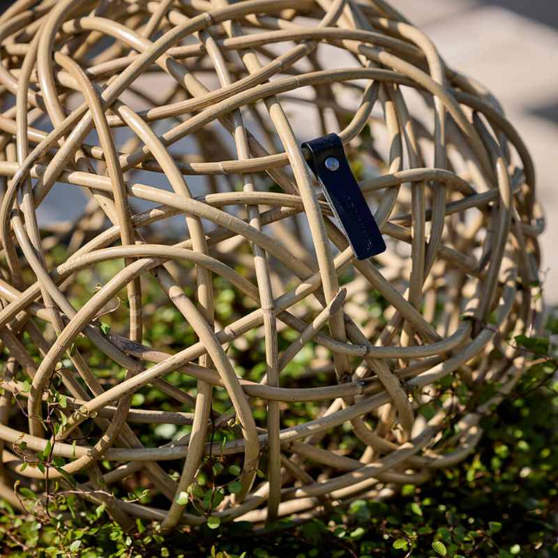 A2 Living Rattan Kugel in drei Größen aus Kubu Grey Rattan