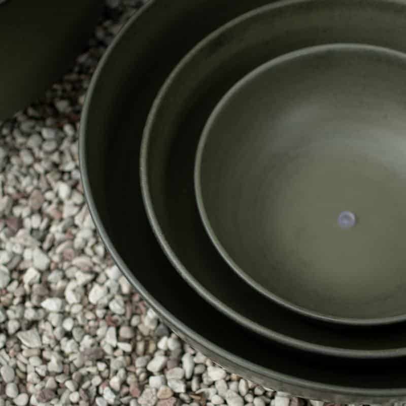 Pflanzschalen Out Bowl grün von DBKD, Metall, in 3 Größen