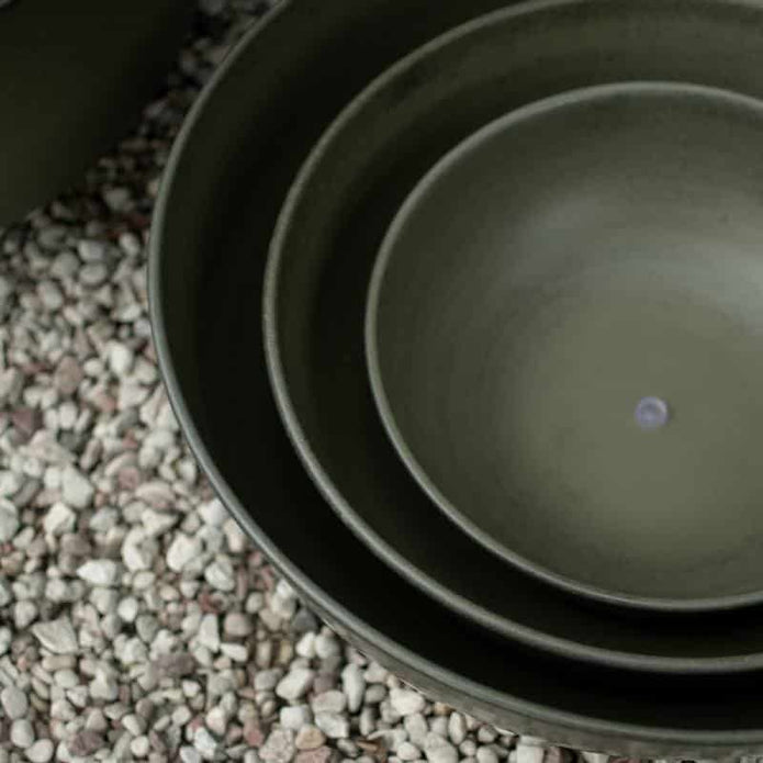 Pflanzschalen Out Bowl grün von DBKD, Metall, in 3 Größen