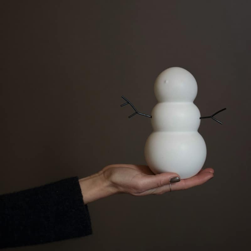 Schneemann aus Keramik weiß von DBKD in zwei Größen