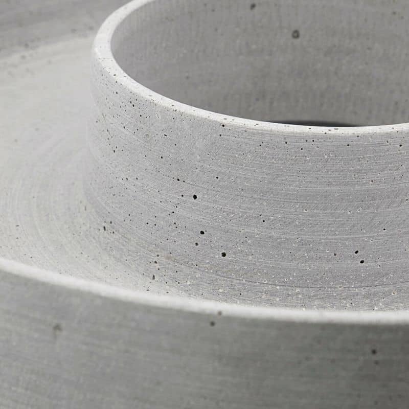 grauer Kerzenhalter The Ring von House Doctor aus Polystone