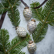 Weihnachtsschmuck Cone von House Doctor, Ornamente im 4er Set, Antik-Silber