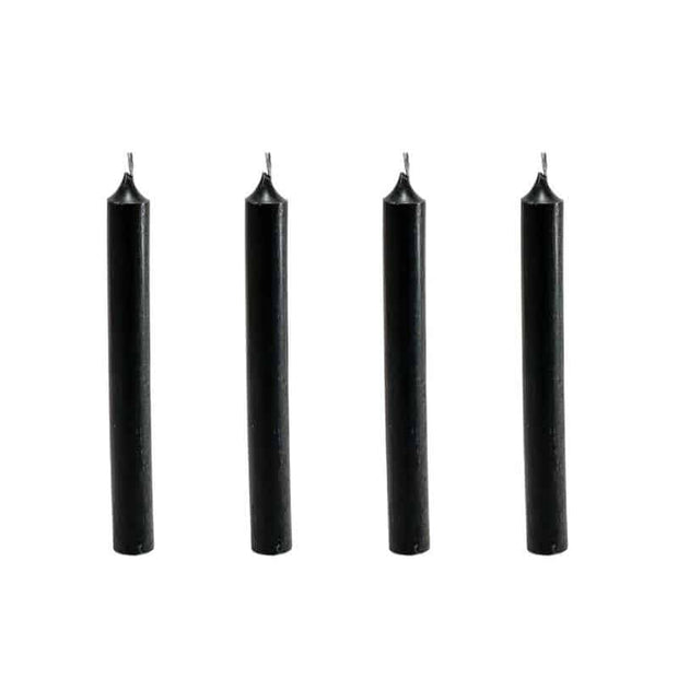 4er Set Dinnerkerzen 19,5cm x 2,1 cm in den Farben black, dark grey, steel grey, olive und rot.