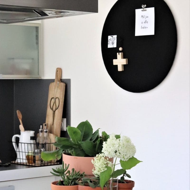 Memo Board aus Wollfilz in schwarz