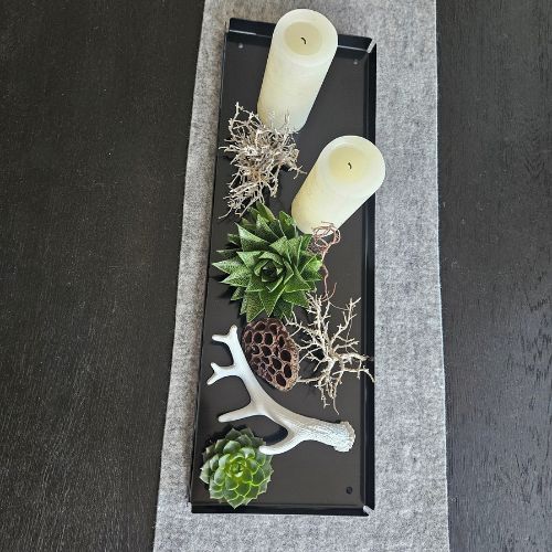 Schwarzes Metalltablett aus Edelstahl, Länge 61 cm, Breite 21 cm, Höhe 3 cm, pulverbeschichtet, mit offenen Kanten