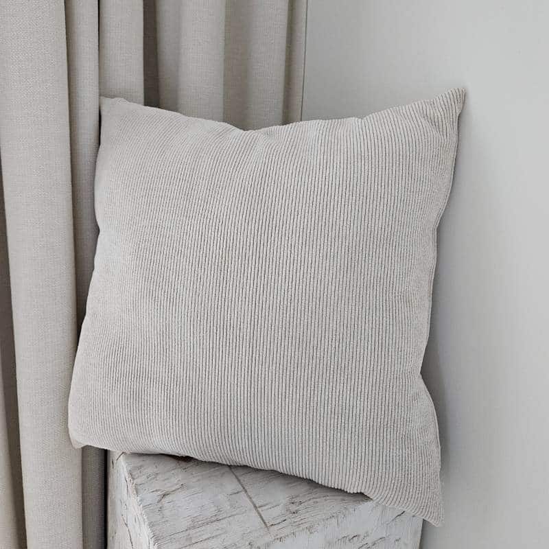 Kissen Cord sand 48x48 cm handgefertigt mit Innenkissen