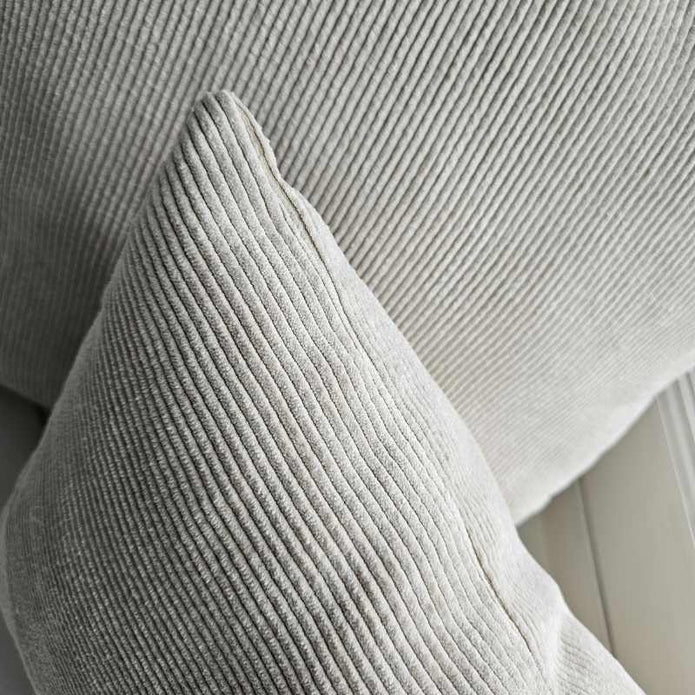 Kissen Cord sand handgefertigt mit Innenkissen