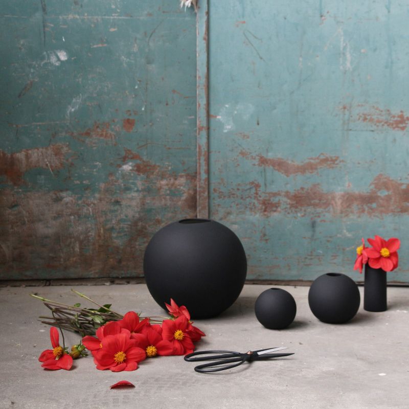 Cooee Vase Ball 20cm Durchmesser in schwarz