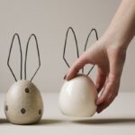 Osterhase Hare von DBKD aus Keramik mit Metallohren