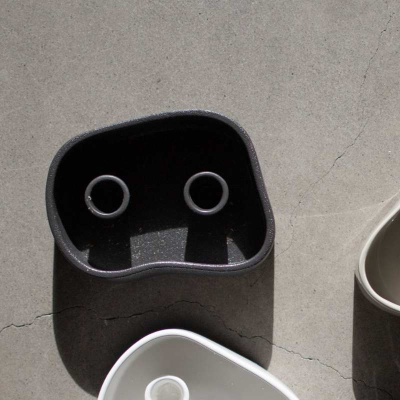 Kerzenhalter schwarz Fill me up von DBKD für zwei Kerzen, Keramik