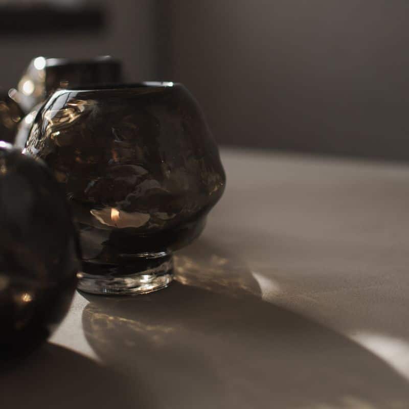 Braunes Windlicht Bunch aus Glas von DBKD