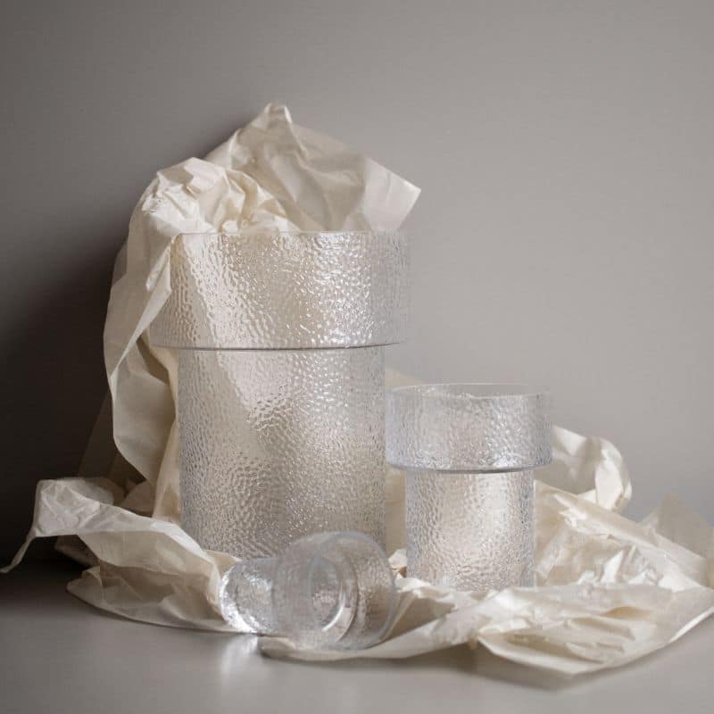 Vase Keeper structure aus Glas von DBKD in drei Größen