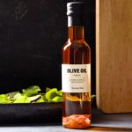 Natives Olivenöl extra, mit Knoblauch von Nicolas Vahe