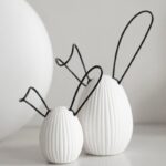 Osterhase Linn, in zwei Größen, weiß, Keramik mit Metallohren