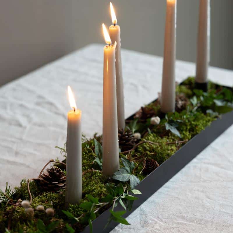 schwarzer Kerzenständer Sund aus Metall mit magnetischen Kerzenhalter von Storefactory