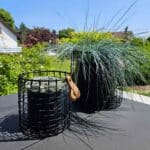 schwarze Körbe aus Eisen von A2 Living, pulverbeschichtet, 2er Set, für Drinnen und Draußen, wetterfest