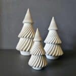 Handgefertigte Weihnachtsbäume aus Beton, 3er Set