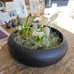 schwarze Schale aus Keramik, zum Bepflanzen oder als Obstschale einsetzbar, Durchmesser 33 cm, Höhe 9 cm