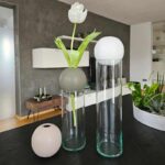 Glasvase Blossom in zwei Größen, mitKeramikkugel