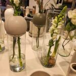 Glasvase Blossom in zwei Größen von Lübech Living, aus recyceltem Glas, Durchmesser 8,6 cm Höhe 20 cm und 30 cm