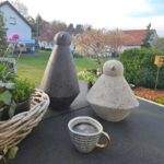 Vogel Selma in zwei Farben, für Drinnen und Draußen